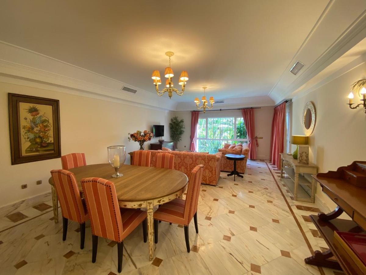 Apartamentos Villa Torreblanca فوينخيرولا المظهر الخارجي الصورة