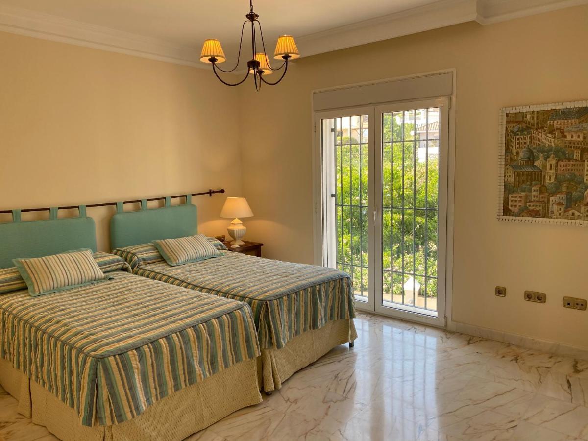 Apartamentos Villa Torreblanca فوينخيرولا المظهر الخارجي الصورة