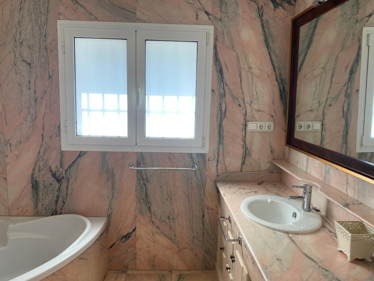 Apartamentos Villa Torreblanca فوينخيرولا المظهر الخارجي الصورة