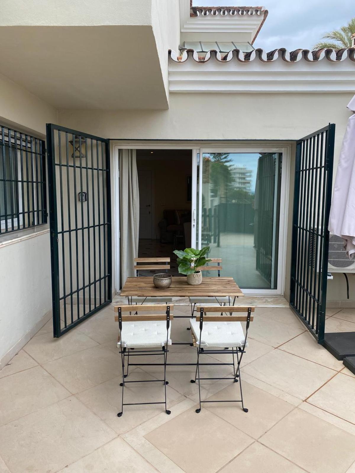 Apartamentos Villa Torreblanca فوينخيرولا المظهر الخارجي الصورة